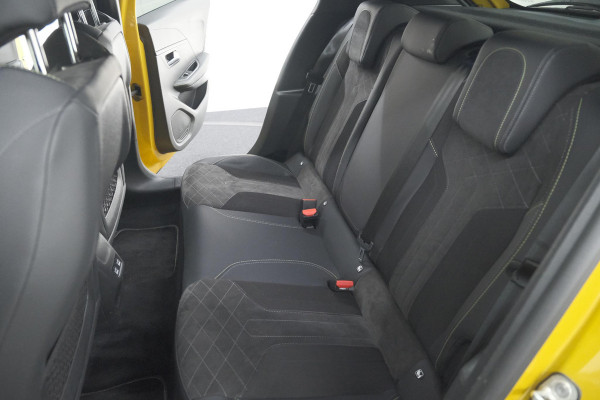 Peugeot e-208 EV GT Pack 50 kWh | Adaptieve Cruise Control | Camera | Alcantara Bekleding | Dodehoekdetectie