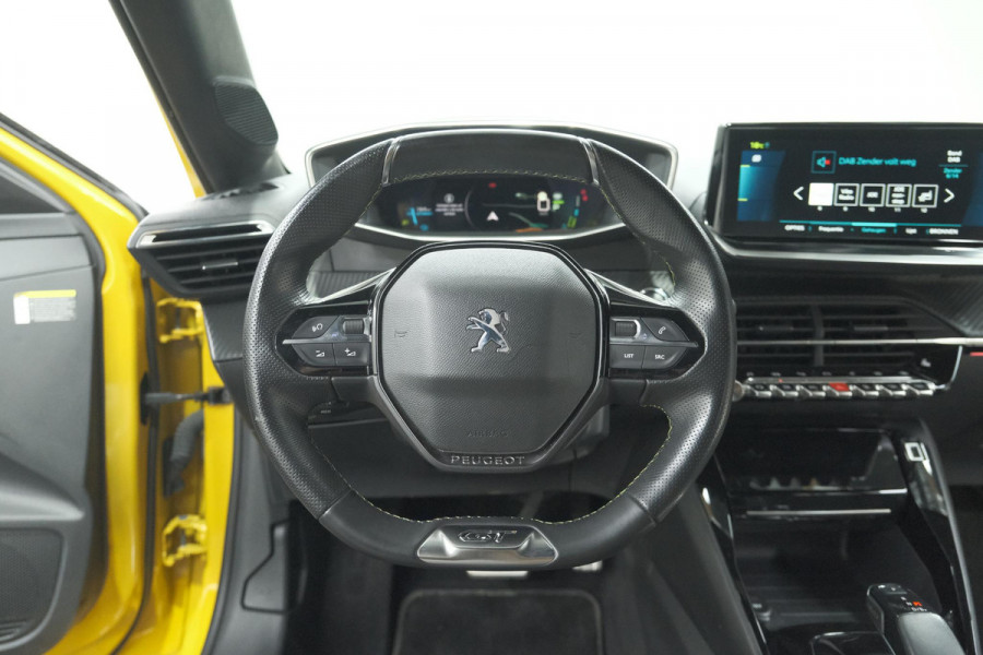 Peugeot e-208 EV GT Pack 50 kWh | Adaptieve Cruise Control | Camera | Alcantara Bekleding | Dodehoekdetectie