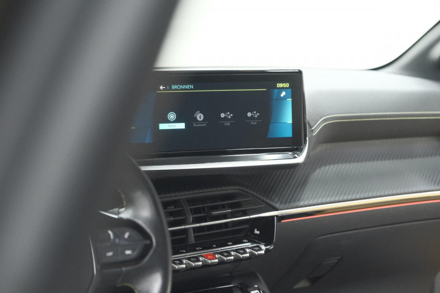Peugeot e-208 EV GT Pack 50 kWh | Adaptieve Cruise Control | Camera | Alcantara Bekleding | Dodehoekdetectie