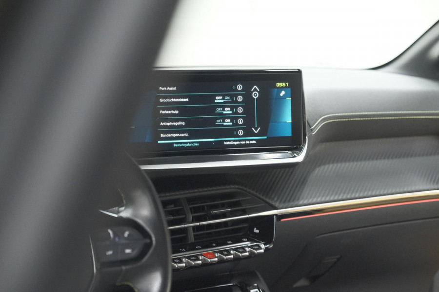 Peugeot e-208 EV GT Pack 50 kWh | Adaptieve Cruise Control | Camera | Alcantara Bekleding | Dodehoekdetectie