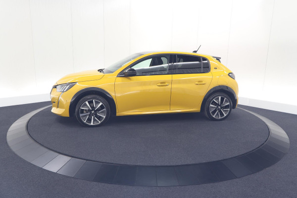 Peugeot e-208 EV GT Pack 50 kWh | Adaptieve Cruise Control | Camera | Alcantara Bekleding | Dodehoekdetectie