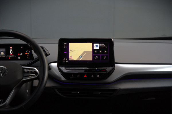 Volkswagen ID.4 First 77 kWh | Stoelverwarming | Stuurverwarming | Trekhaak | Warmtepomp | Adaptive Cruise Control | Navigatie | Apple Carplay | Keyless | Camera | Parkersensoren |
