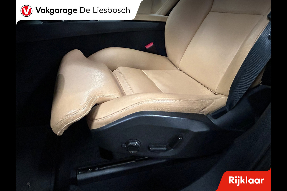 Volvo XC60 2.0 T8 Twin Engine AWD Momentum Pro Inscription /Panorama-dak / pilot assist / trekhaak / leder / Apple carplay
