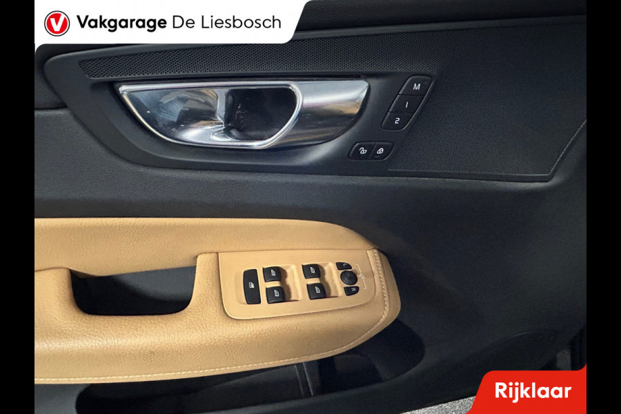 Volvo XC60 2.0 T8 Twin Engine AWD Momentum Pro Inscription /Panorama-dak / pilot assist / trekhaak / leder / Apple carplay