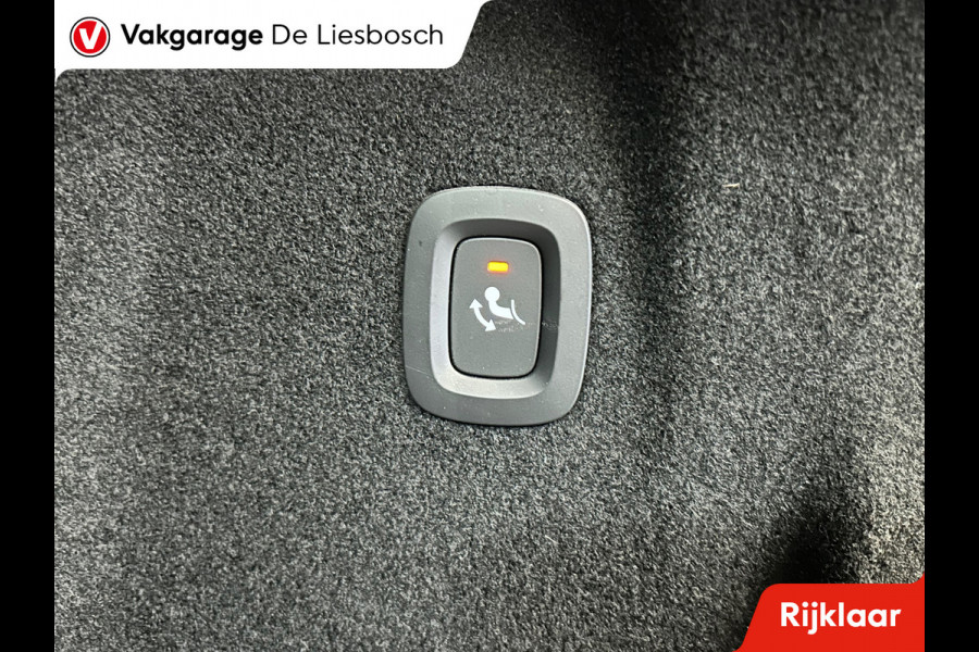 Volvo XC60 2.0 T8 Twin Engine AWD Momentum Pro Inscription /Panorama-dak / pilot assist / trekhaak / leder / Apple carplay