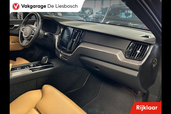 Volvo XC60 2.0 T8 Twin Engine AWD Momentum Pro Inscription /Panorama-dak / pilot assist / trekhaak / leder / Apple carplay