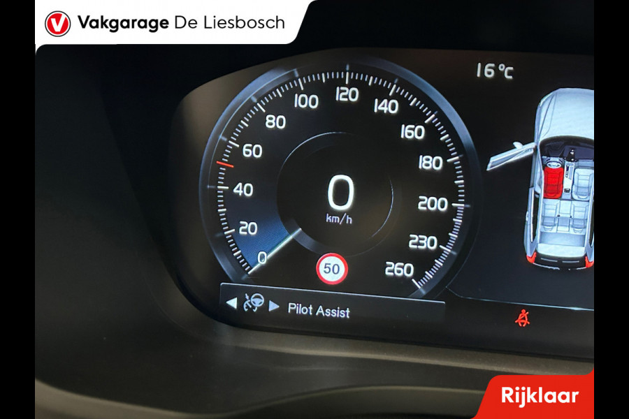 Volvo XC60 2.0 T8 Twin Engine AWD Momentum Pro Inscription /Panorama-dak / pilot assist / trekhaak / leder / Apple carplay