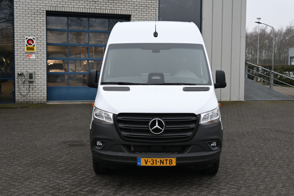Mercedes-Benz Sprinter 317 CDI L2H2 Pro Geveerde stoel, Navigatie met camera