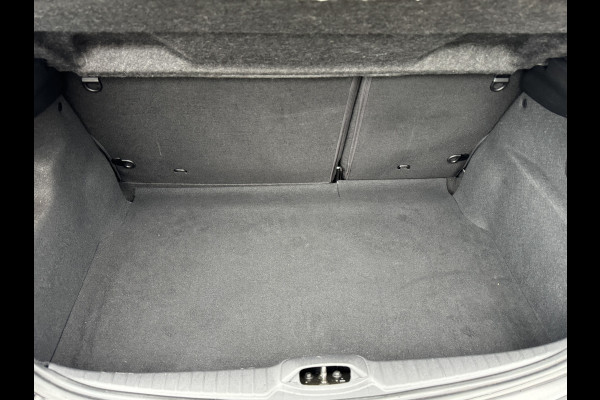 Peugeot 208 1.2 PureTech Tech Edition | Camera | Parkeersensoren V&A | Apple Carplay/ Android Auto | Prijs Rijklaar!!