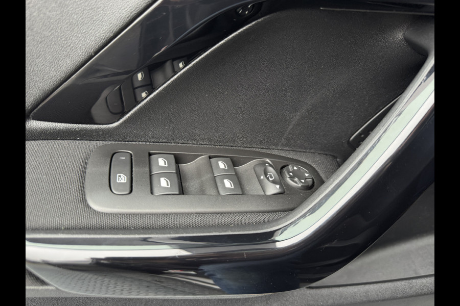 Peugeot 208 1.2 PureTech Tech Edition | Camera | Parkeersensoren V&A | Apple Carplay/ Android Auto | Prijs Rijklaar!!