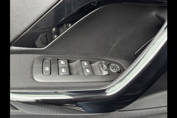 Peugeot 208 1.2 PureTech Tech Edition | Camera | Parkeersensoren V&A | Apple Carplay/ Android Auto | Prijs Rijklaar!!