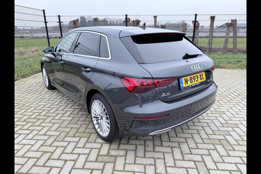 Audi A3 Sportback 30 TFSI Advanced edition | Sport Stoelen | Carplay | PDC | 1e Eigenaar