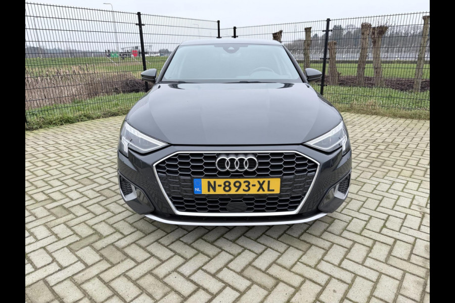 Audi A3 Sportback 30 TFSI Advanced edition | Sport Stoelen | Carplay | PDC | 1e Eigenaar