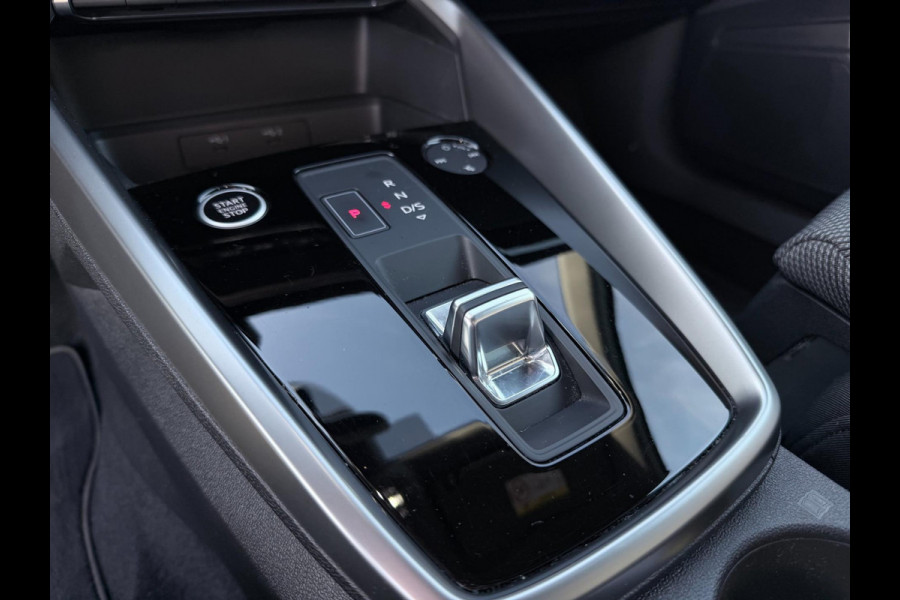 Audi A3 Sportback 30 TFSI Advanced edition | Sport Stoelen | Carplay | PDC | 1e Eigenaar