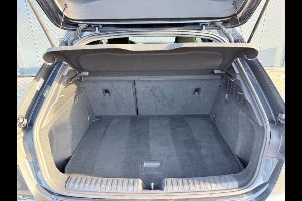 Audi A3 Sportback 30 TFSI Advanced edition | Sport Stoelen | Carplay | PDC | 1e Eigenaar