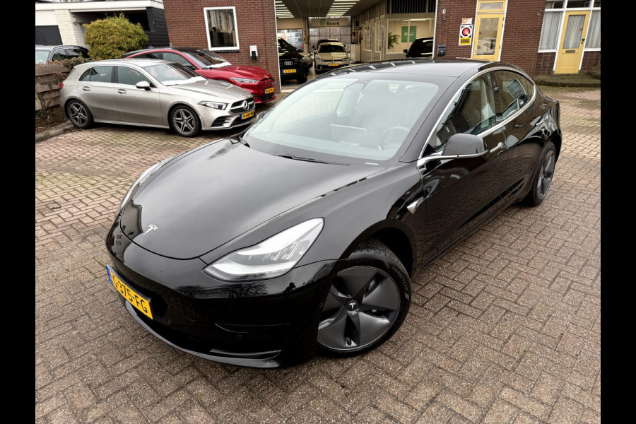 Tesla Model 3 RWD Plus Leer, Panoramadak, Camera
