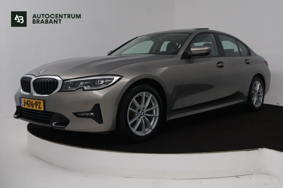 BMW 3-serie 320i High Executive Edition Automaat (PANORAMADAK, CAMERA, STOELVERWARMING, SPORTSTOELEN, DEALER ONDERHOUDEN, LEDER)