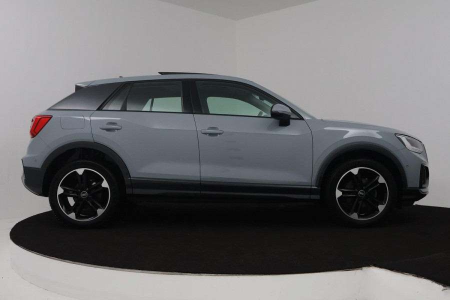 Audi Q2 30 TFSI Advanced edition (PANORAMADAK, CARPLAY, VIRTUAL COCKPIT, STOELVERWARMING, GROOT NAVI, CAMERA, 1e EIGENAAR)
