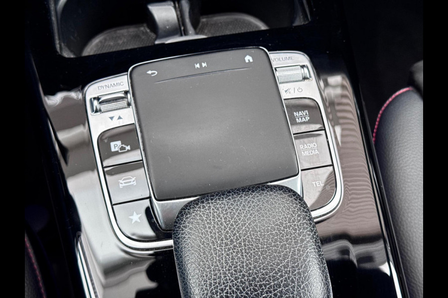 Mercedes-Benz A-Klasse 180 Business Solution AMG Sfeer/Camera