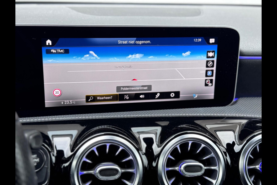 Mercedes-Benz A-Klasse 180 Business Solution AMG Sfeer/Camera