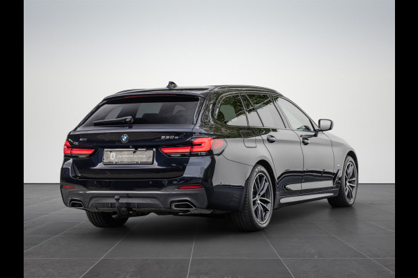 BMW 5 Serie Touring 530e xDrive Business Edition Plus Pano Comfortstoelen M-pakket