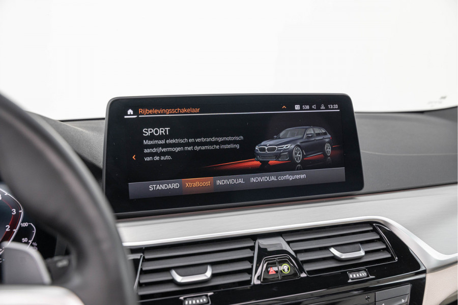 BMW 5 Serie Touring 530e xDrive Business Edition Plus Pano Comfortstoelen M-pakket