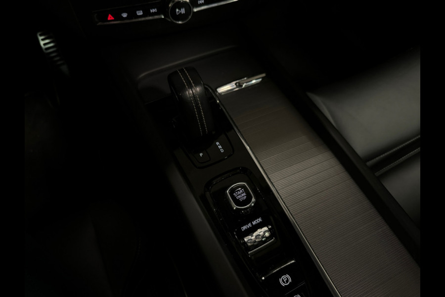 Volvo XC60 2.0 T8 Twin Engine AWD R Design Pano|Memory|Leer