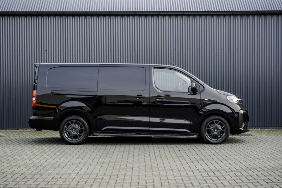 Opel Vivaro 2.0 Diesel 145PK L3H1 | Camera | Automaat | Led | Carplay | Trekhaak | schuifdeur R+L | Cruise | Airco