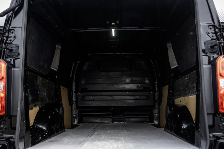 Opel Vivaro 2.0 Diesel 145PK L3H1 | Camera | Automaat | Led | Carplay | Trekhaak | schuifdeur R+L | Cruise | Airco