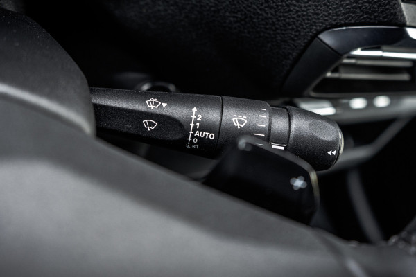 Opel Vivaro 2.0 Diesel 145PK L3H1 | Camera | Automaat | Led | Carplay | Trekhaak | schuifdeur R+L | Cruise | Airco