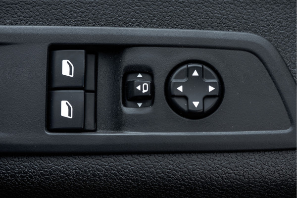 Opel Vivaro 2.0 Diesel 145PK L3H1 | Camera | Automaat | Led | Carplay | Trekhaak | schuifdeur R+L | Cruise | Airco