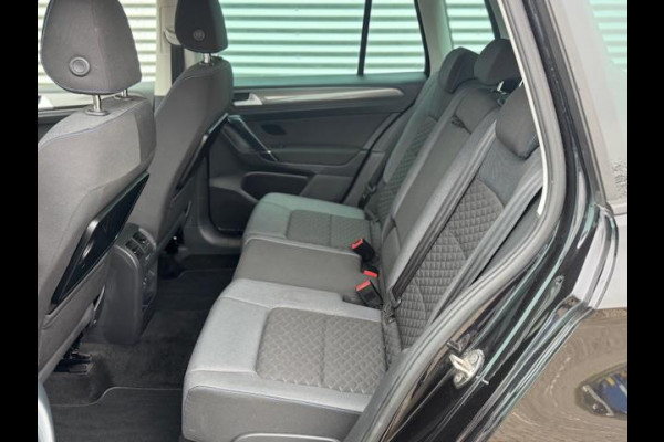 Volkswagen Golf Sportsvan 1.5 TSI Automaat,ACT Comfortline,Trekhaak,Achteruitrijcamera,parksensoren,Carplay/Andriod,cruisecontrol,