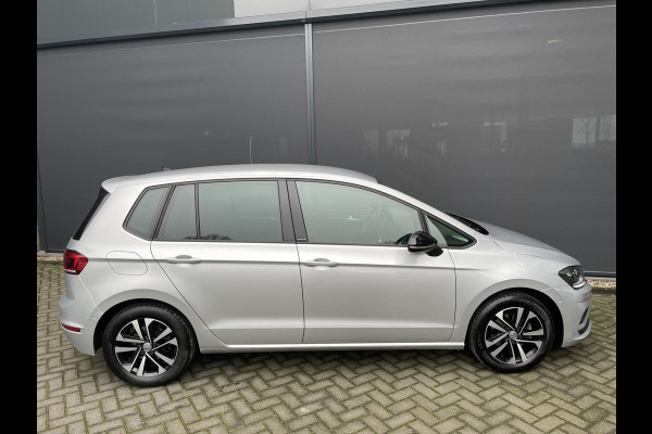 Volkswagen Golf Sportsvan 1.5 TSI ACT Comfortline Airco - Cruise control - Navigatiesysteem - Parkeersensoren voor en achter - Trekhaak - Voorstoelen verwarmd - Licht metalen velgen 16 inch - Radio - Start/stop systeem - Stuur leder - Stuur