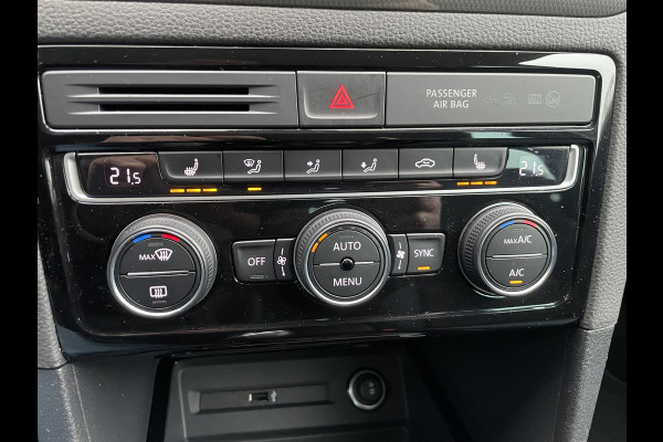 Volkswagen Golf Sportsvan 1.5 TSI ACT Comfortline Airco - Cruise control - Navigatiesysteem - Parkeersensoren voor en achter - Trekhaak - Voorstoelen verwarmd - Licht metalen velgen 16 inch - Radio - Start/stop systeem - Stuur leder - Stuur