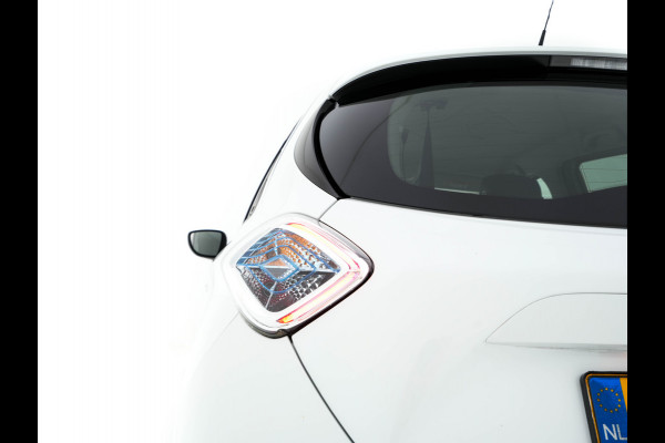 Renault ZOE R110 Bose 41 kWh (inclusive-Battery) {3-Fase}{SOH-85%} Aut.*LEATHER | BOSE-AUDIO | KEYLESS | CRUISE |  NAVI-FULLMAP | CAMERA | DIGI-COCKPIT | HEATED-COMFORTSEATS | ECC | PDC | FULL-LED | PRIVACYGLASS | 17"ALU*