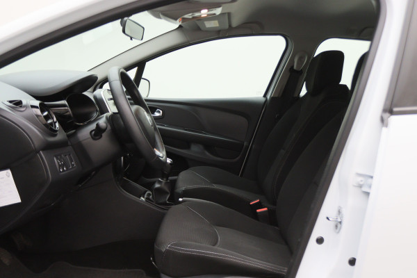 Renault Clio Estate 0.9 TCe Zen Airco, Cruise, Apple Carplay, BASS Sound, Navigatie, Bluetooth, DAB