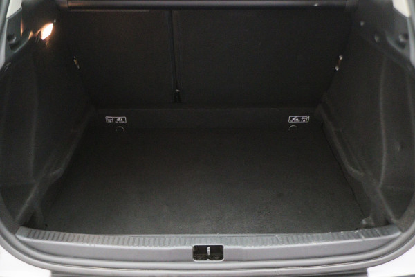 Renault Clio Estate 0.9 TCe Zen Airco, Cruise, Apple Carplay, BASS Sound, Navigatie, Bluetooth, DAB