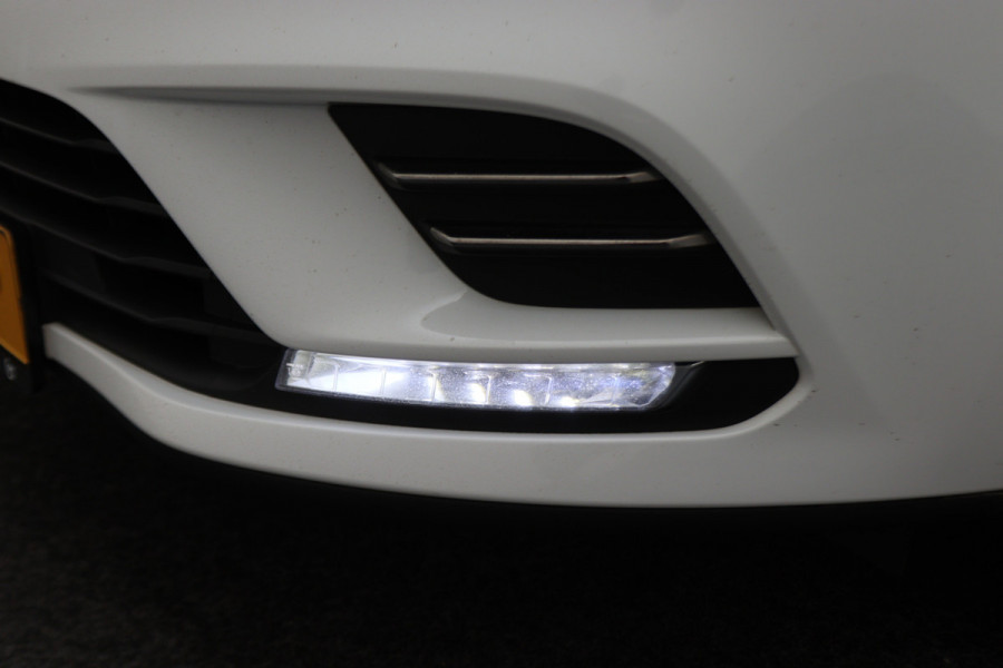 Renault Clio Estate 0.9 TCe Zen Airco, Cruise, Apple Carplay, BASS Sound, Navigatie, Bluetooth, DAB