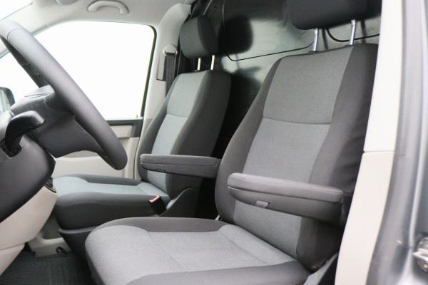 Volkswagen Transporter 2.0 TDI DSG 150 PK L2H1 2x Schuifdeur, Airco, Cruise, Camera, Apple Carplay, LED, Trekhaak, 16''