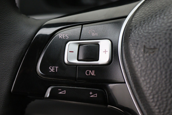 Volkswagen Transporter 2.0 TDI DSG 150 PK L2H1 2x Schuifdeur, Airco, Cruise, Camera, Apple Carplay, LED, Trekhaak, 16''