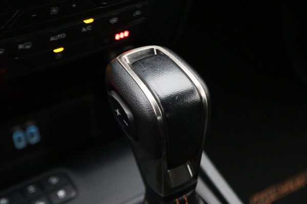 Ford Ranger 2.0 EcoBlue Wildtrak Supercab Leer, ACC, Camera, Apple Carplay, Verwarmde Voorruit, Trekhaak 3500KG