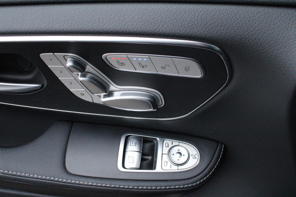 Mercedes-Benz V-Klasse 300d / XXL / DC / AMG / Luchtvering / 2x Elec Schuifd / Night Pakket / 360 Cam / Burmester / Vol Opties.