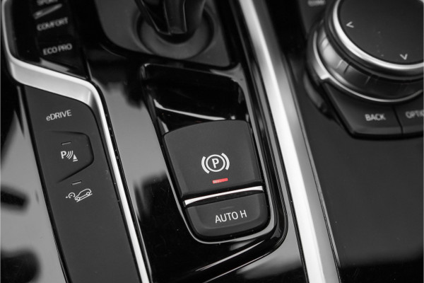 BMW X3 xDrive30e High Ex M-Sport Pano Keyless Trekhaak Camera 19"