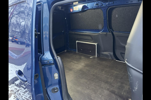 Peugeot Partner 1.5 BlueHDI Asphalt Long | SCI | 130pk Automaat | Adaptieve Cruise |  Side bars | Stoelverwarming | 3 zits | Vooruitverwarming | Lichtmetaal