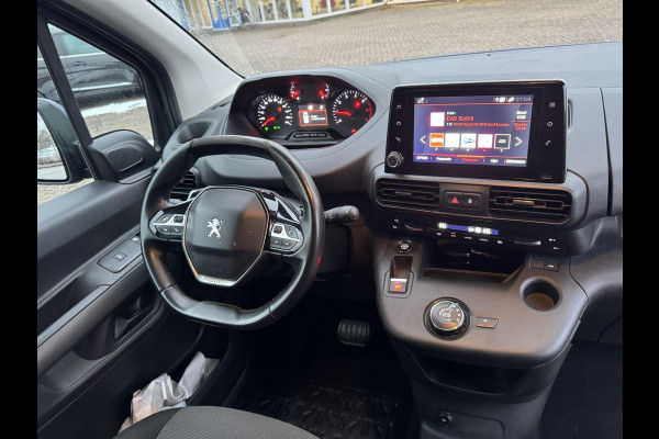 Peugeot Partner 1.5 BlueHDI Asphalt Long | SCI | 130pk Automaat | Adaptieve Cruise |  Side bars | Stoelverwarming | 3 zits | Vooruitverwarming | Lichtmetaal