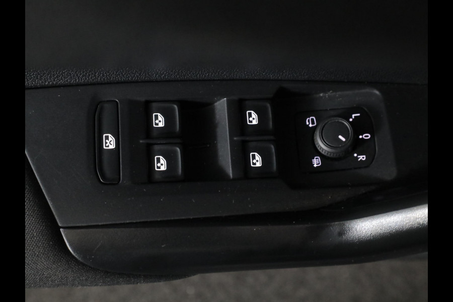 Volkswagen Polo 1.0 TSI Life 95pk 5bak| Parksensors| 16'LM-velgen| Cruisecontrol | extra getint glas