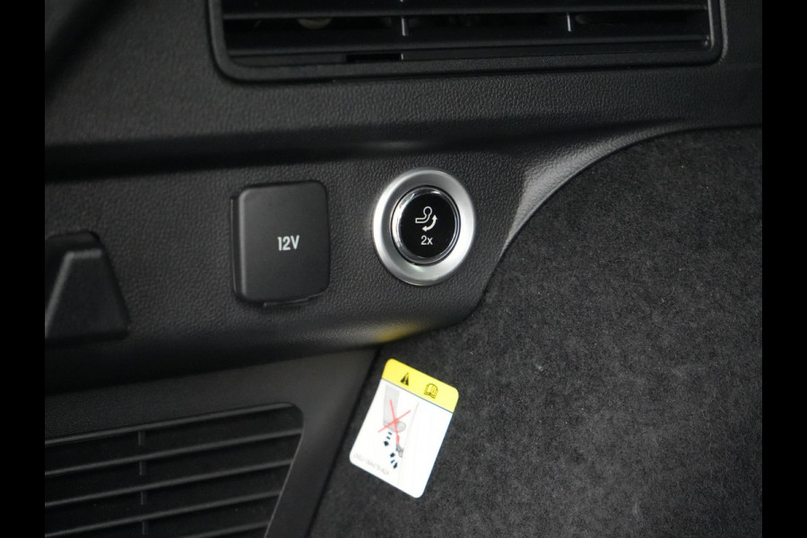 Ford Kuga 1.5 EcoBoost ST-Line 150pk Dealer O.H. | 1800kg Trekgewicht | Trekhaak Af Fabriek | Panodak | Adaptive Cruise | 360 Camera | Sportstoelen & Stuur Verwarmd | Apple Carplay | Keyless | Virtual | Blis | Navigatie | DAB |