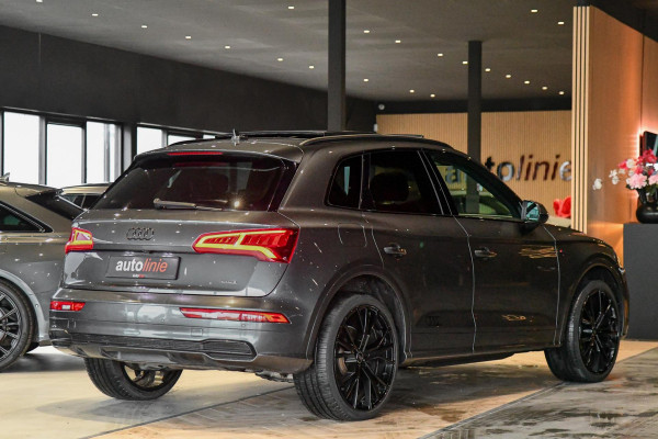 Audi Q5 50 TFSI e quattro S edition. Pano, Carbon, Sfeer, Camera, Virtual, Keyless, Matrix, 22'', Trekhaak!