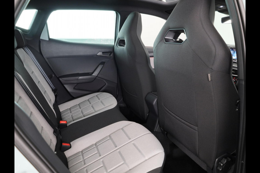 Seat Ibiza 1.0 EcoTSI FR Business Connect | DSG | Oniric Grey Metallic | Elektr Panorama Dak | Bucket Seats