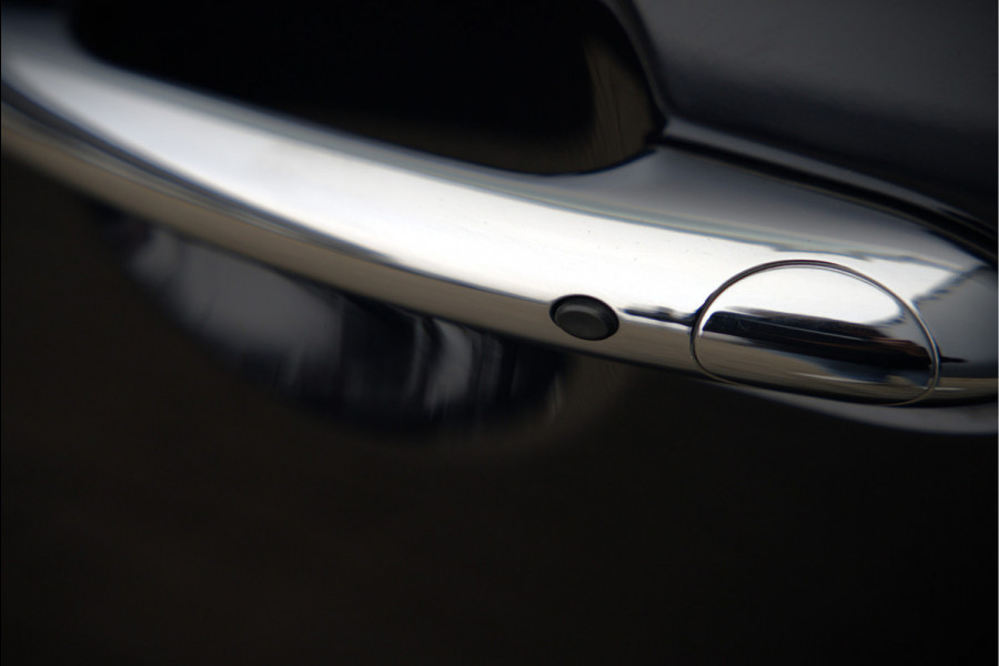 MINI Mini Electric Yours 33 kWh | Panoramadak | Harman Kardon | Head-Up Display | Union Jack | Stoelverwarming | Keyless | Apple Carplay | Navigatie | Camera | Parkeersensoren | Warmtepomp | Leer | Cruise Control | DAB |